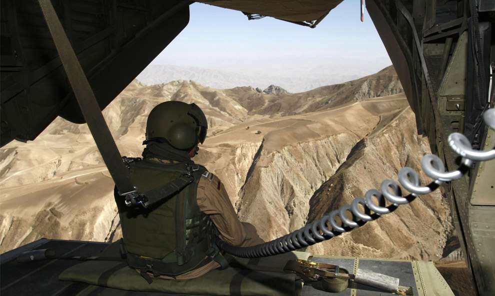 Афганістан. 7 років війни (45 фото)
