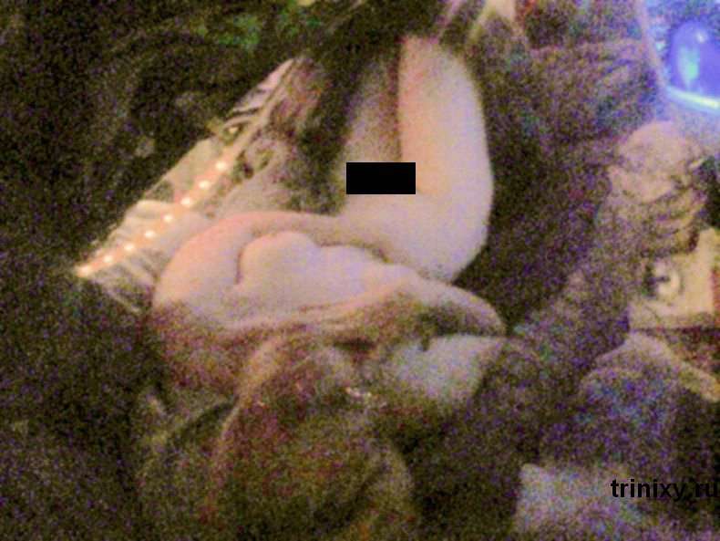 Дівчина-фрілансер живе в лісі (13 фото)