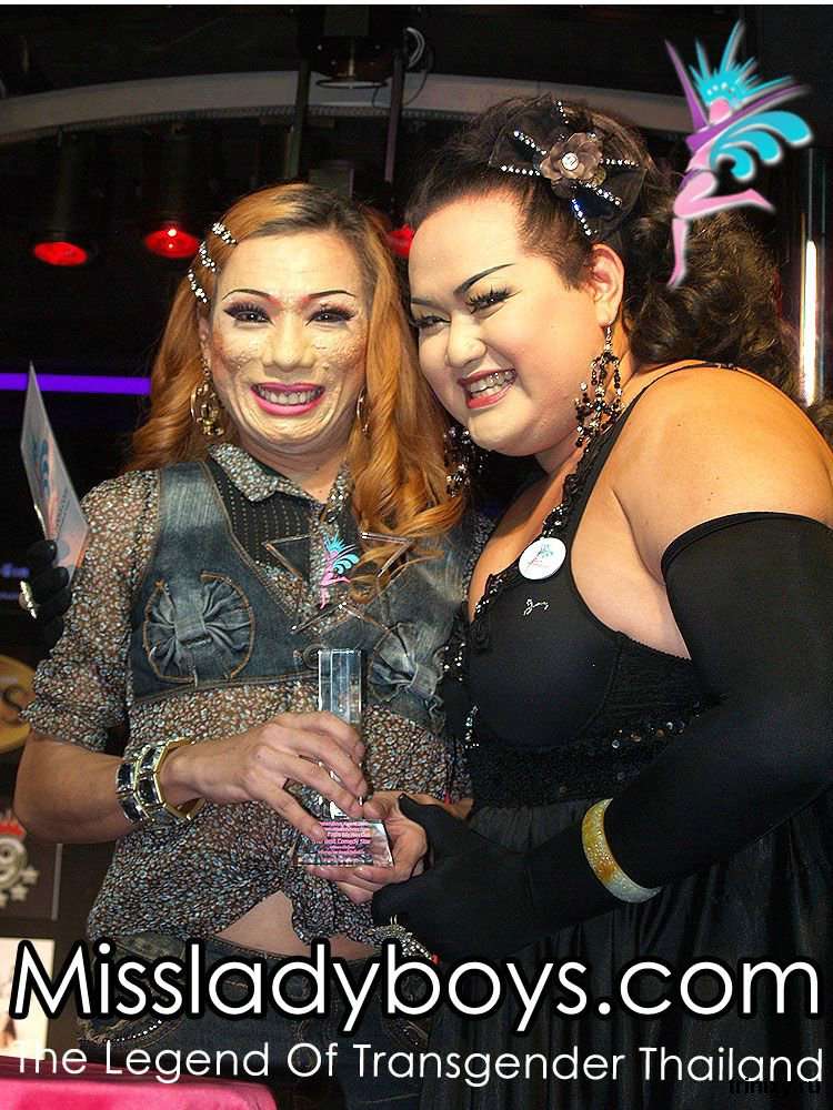 Щорічна зустріч тайських трансвеститів (42 фото)