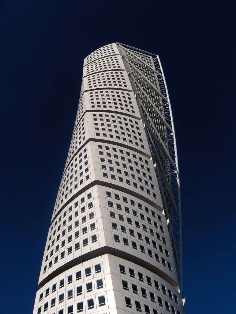 Turning Torso. Друге по висоті будівлю Європи (18 фото)
