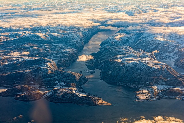 Люсе-фьорд , Норвегия авиатур