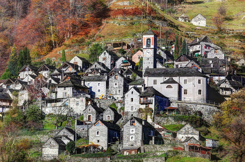 Кориппо – швейцарская деревня, которую превратят в гостиницу авиатур