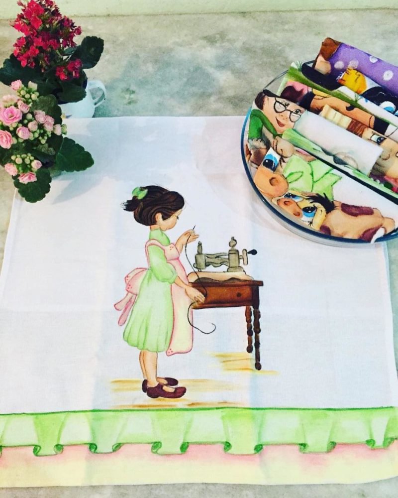 Роспись ткани вручную: уроки и красивые идеи для дома 
